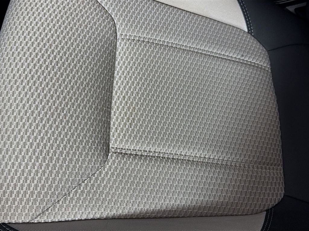 Used 2022 Subaru Forester Premium image 18