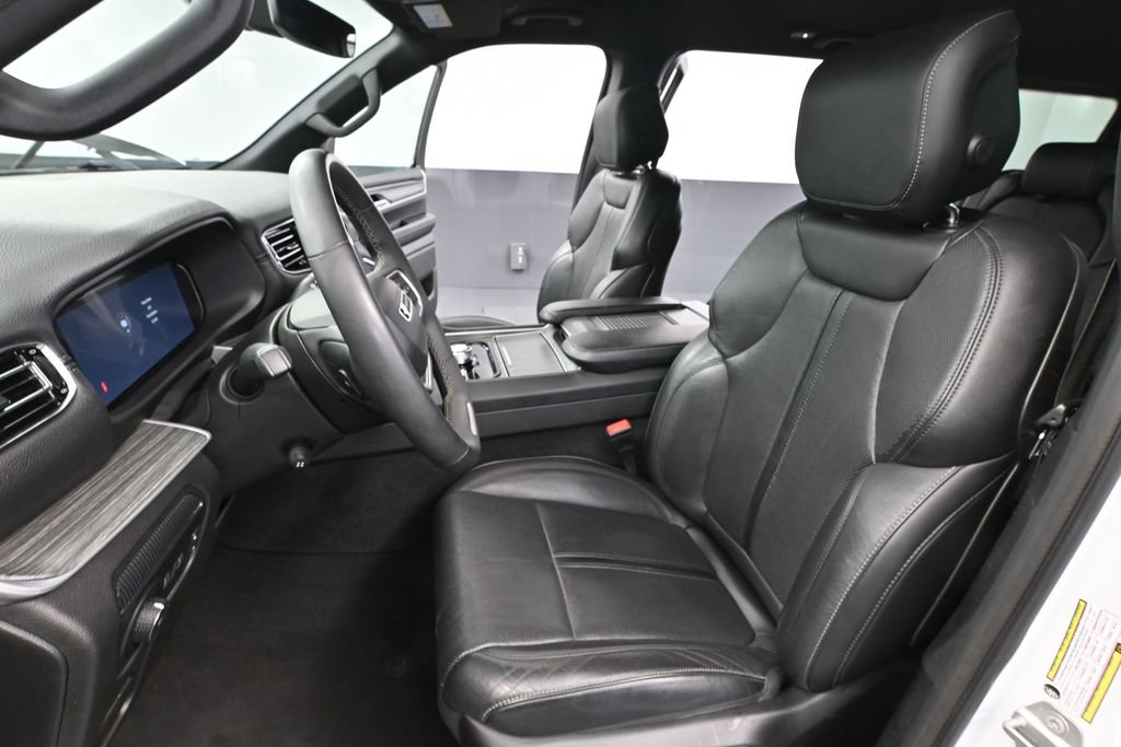 Used 2023 Jeep Wagoneer Series II AWD/4WD image 19