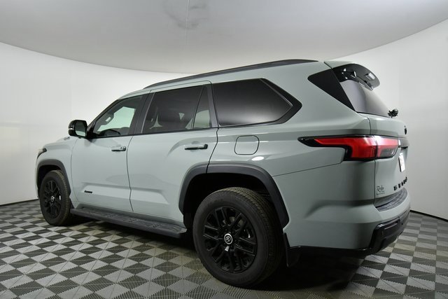 Used 2024 Toyota Sequoia Limited image 14