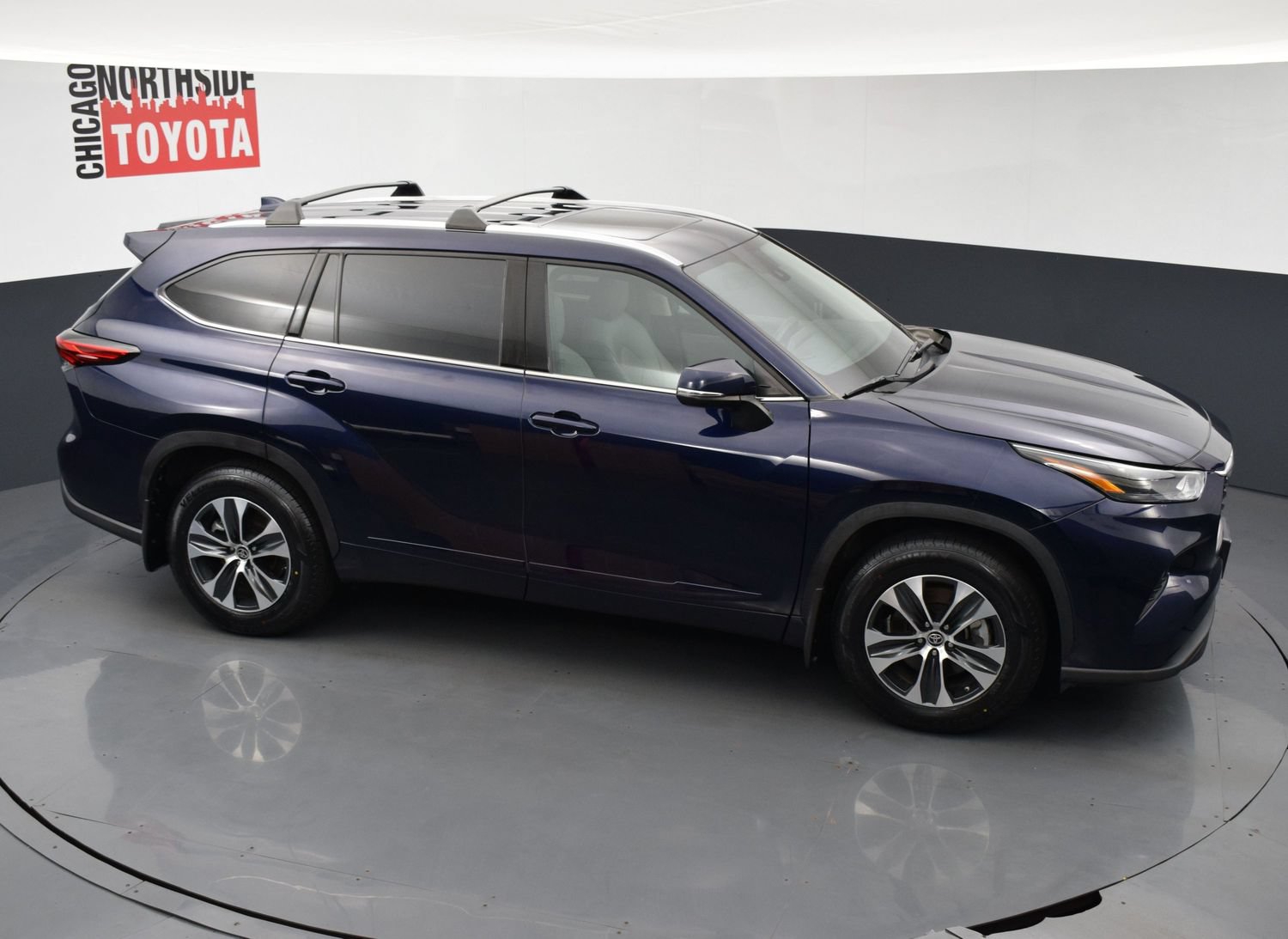 Used 2022 Toyota Highlander XLE AWD/4WD image 26