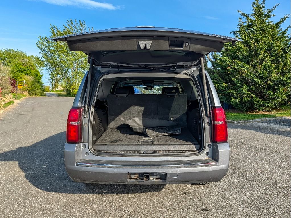 Used 2019 Chevrolet Suburban Premier AWD/4WD image 7