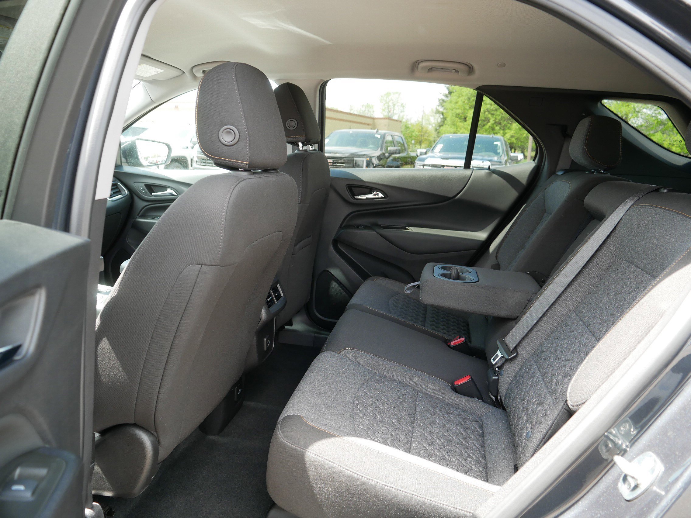 Used 2023 Chevrolet Equinox LT AWD/4WD image 36