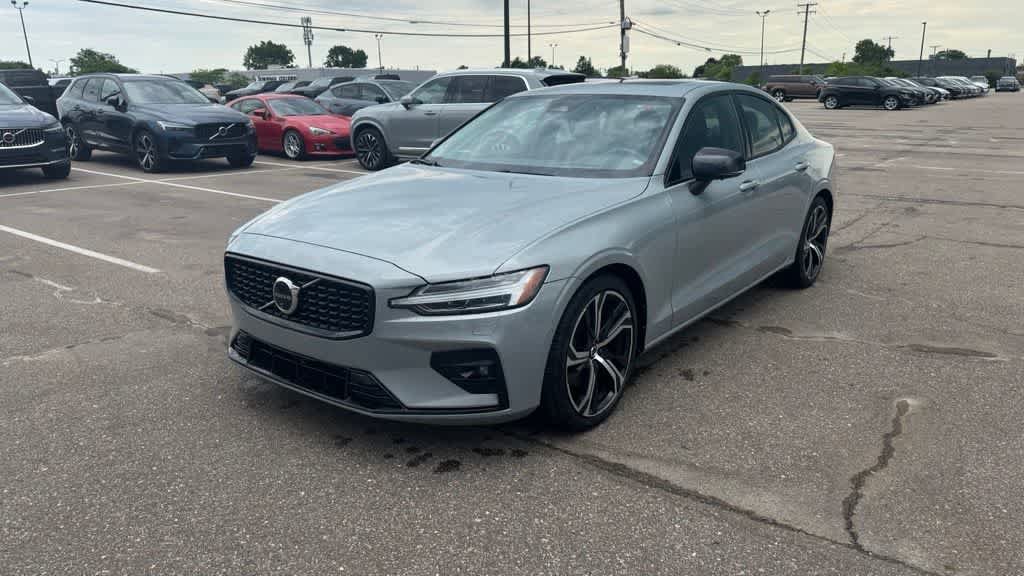 Used 2024 Volvo S60 B5 Ultimate w/ Climate Package AWD/4WD image 1