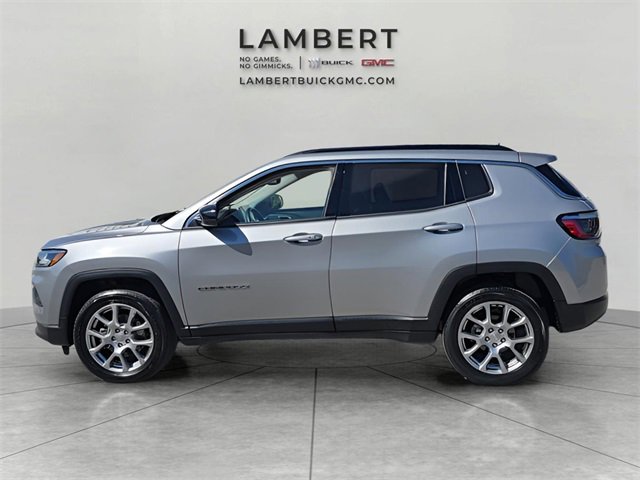 Used 2022 Jeep Compass Latitude image 35