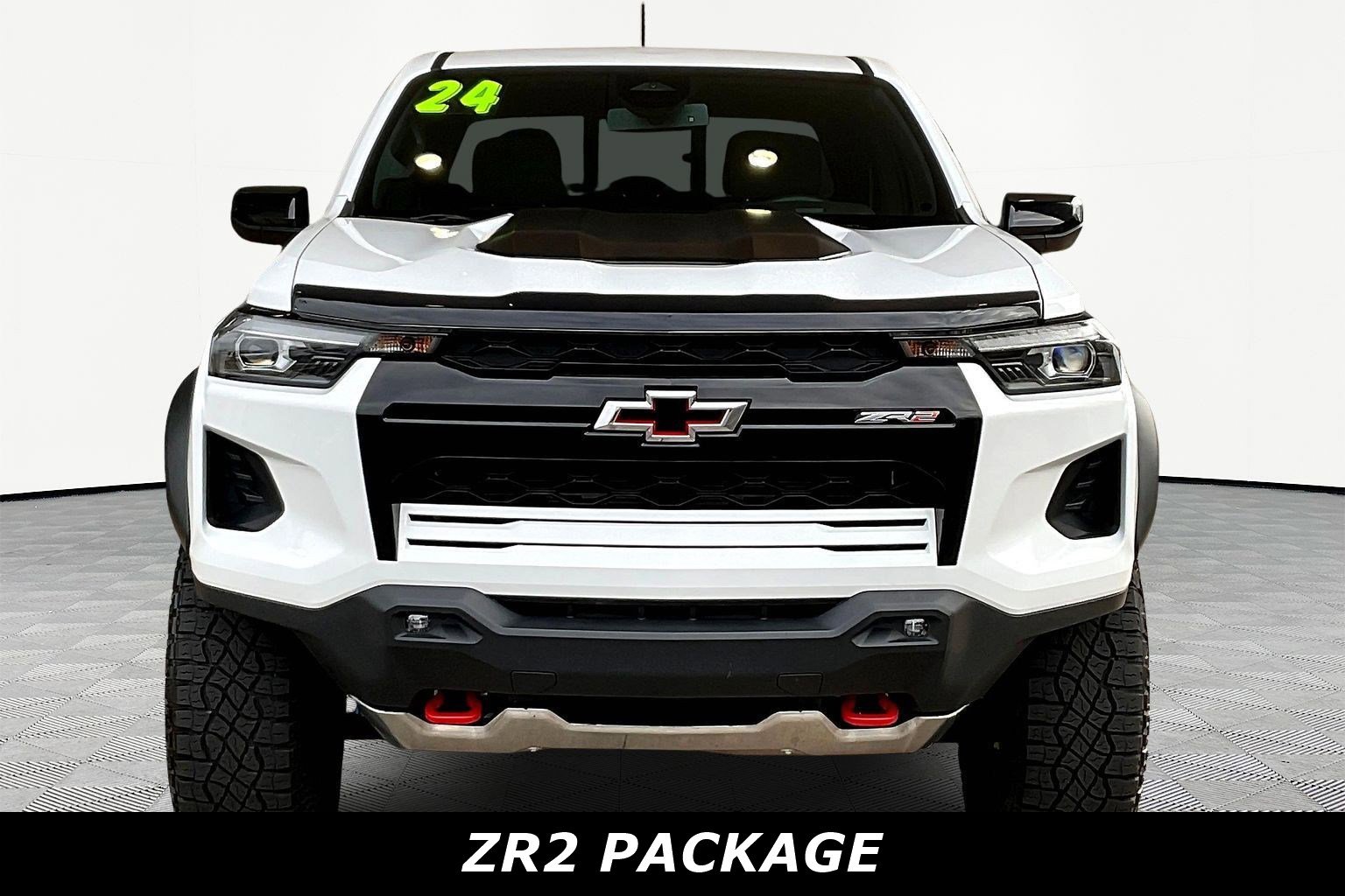 Used 2024 Chevrolet Colorado ZR2 image 2