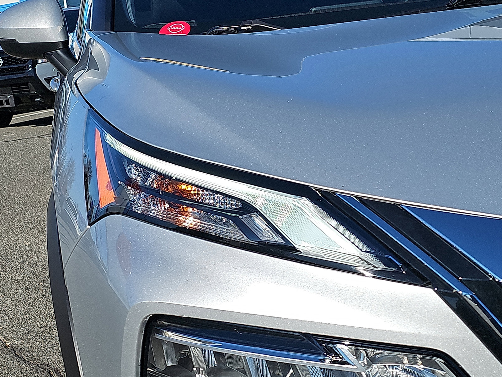 Certified 2023 Nissan Rogue SV image 9