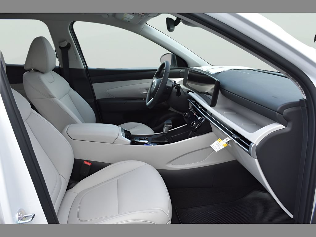 Used 2025 Hyundai Tucson SEL FWD image 16