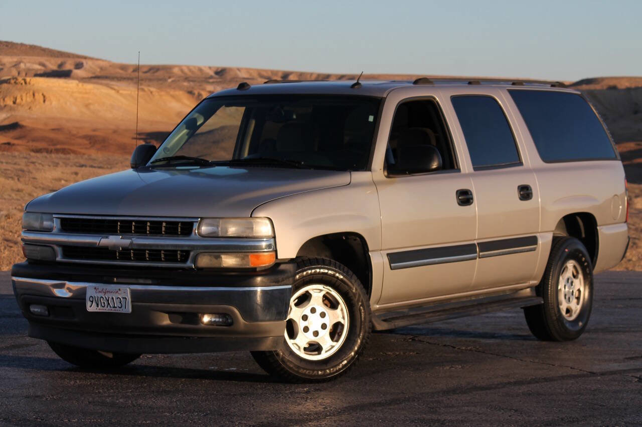 Used 2005 Chevrolet Suburban LS image 4