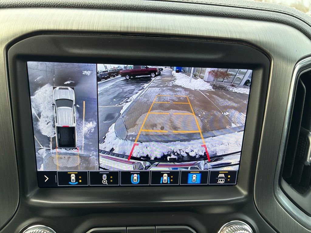 Used 2022 GMC Sierra 2500 Denali w/ Denali Black Diamond Edition image 14