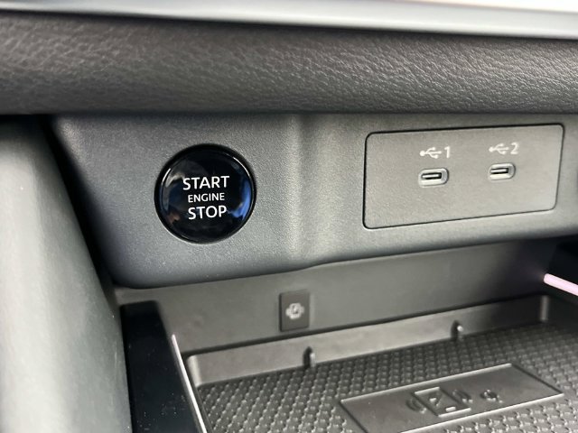 New 2026 Nissan Rogue Platinum w/ Tech Package AWD/4WD image 32