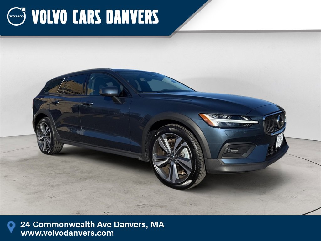 Certified 2025 Volvo V60 B5 Cross Country Plus