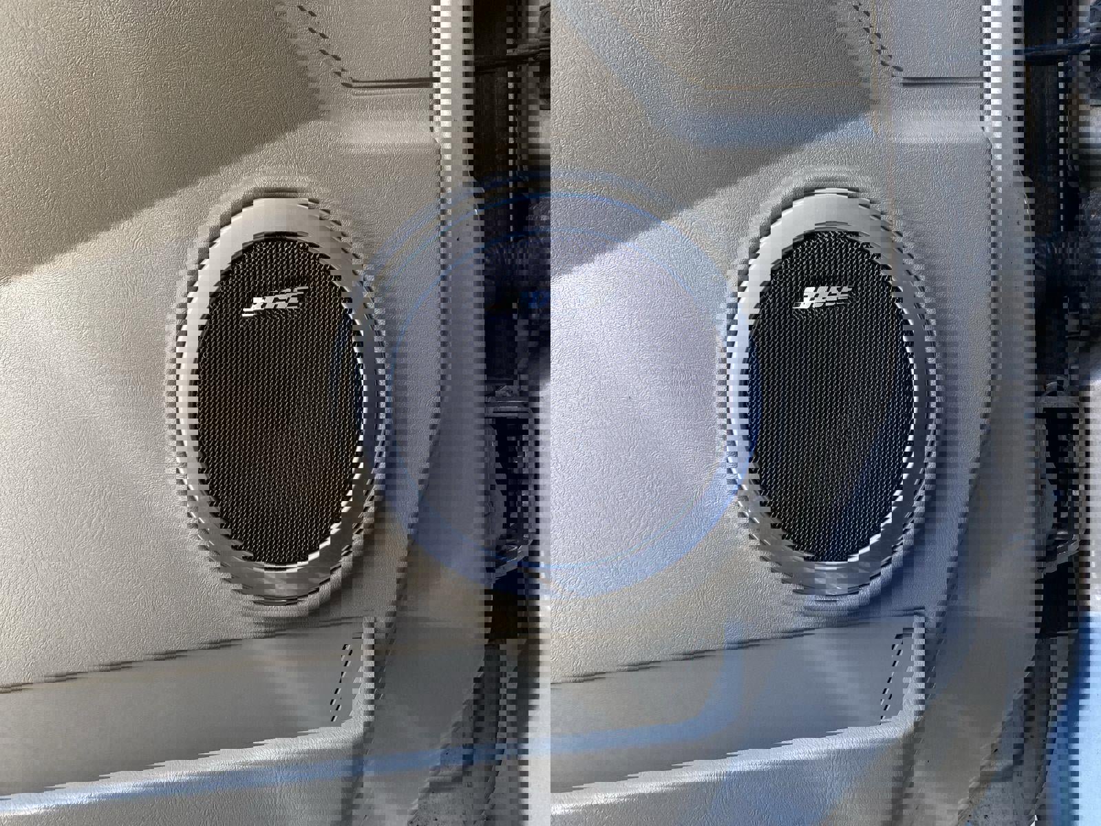 Used 2005 HUMMER H2 SUV w/ Preferred Equipment Group image 16