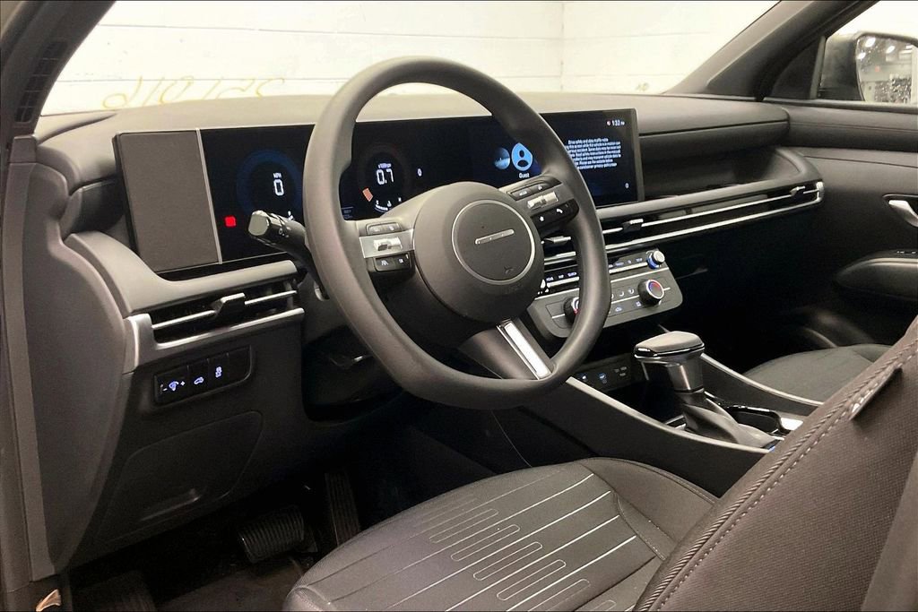 Certified 2026 Hyundai Santa Cruz SE image 12