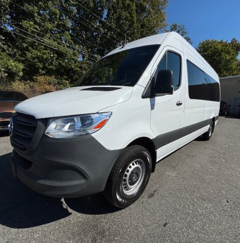 Used 2025 Mercedes-Benz Sprinter 2500 image 3