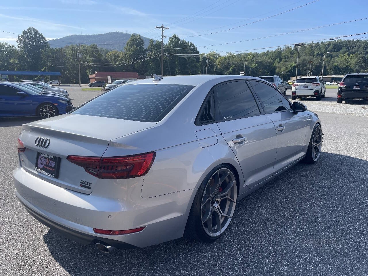 Used 2017 Audi A4 2.0T Premium w/ Audi MMI Navigation Plus AWD/4WD image 8