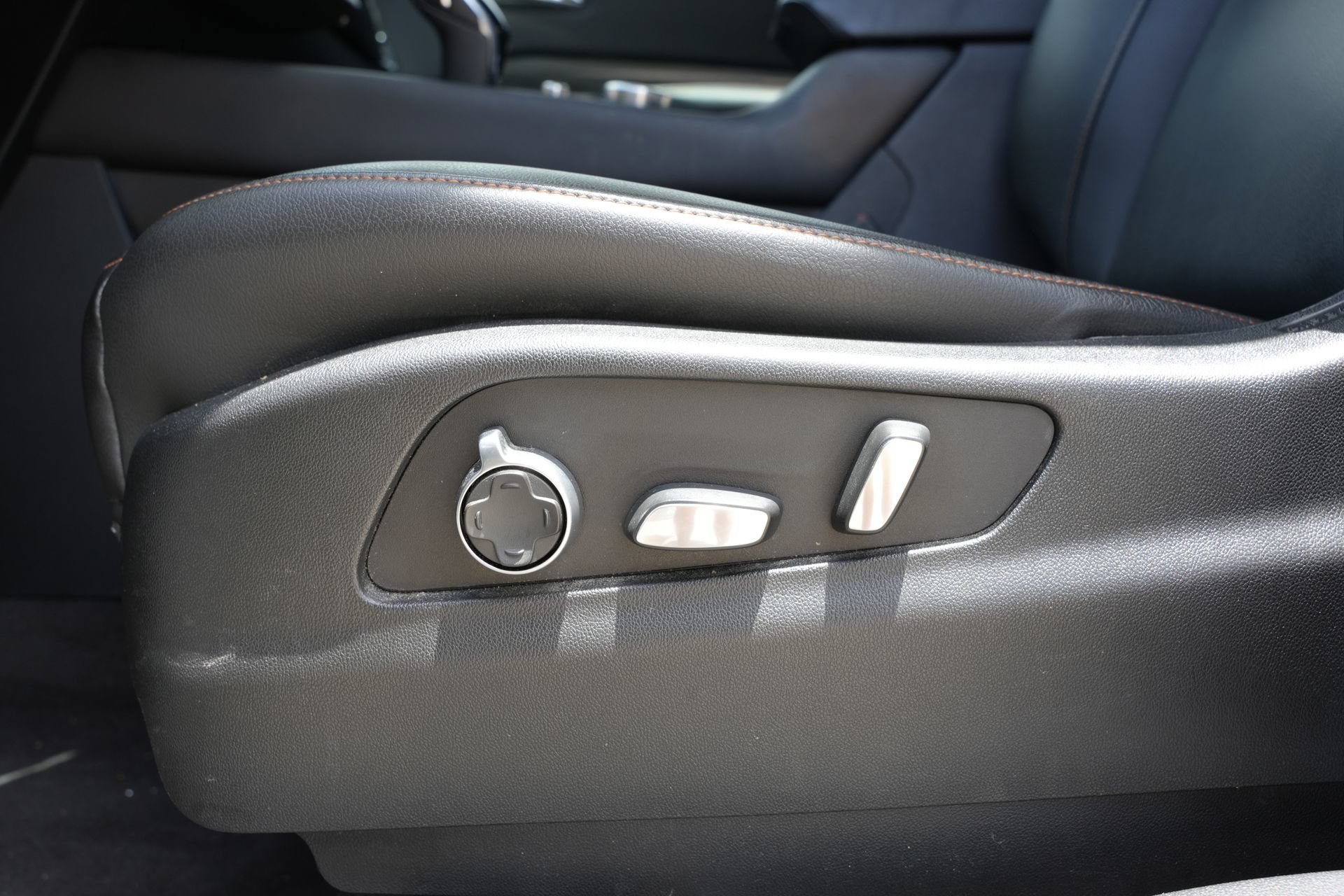 Used 2020 Cadillac XT4 Sport FWD image 14