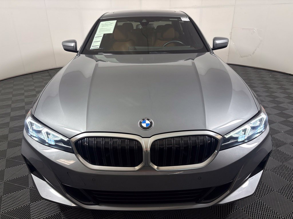 Used 2024 BMW 330i Sedan w/ Convenience Package RWD image 3