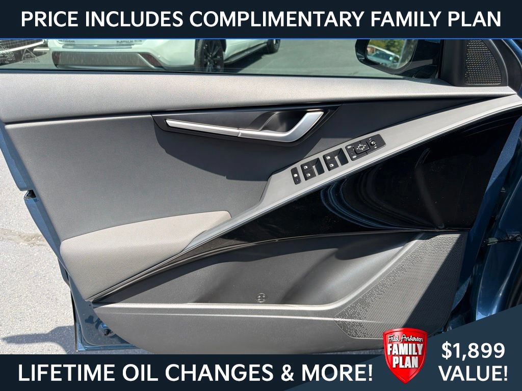 New 2026 Kia Niro Wind FWD image 14