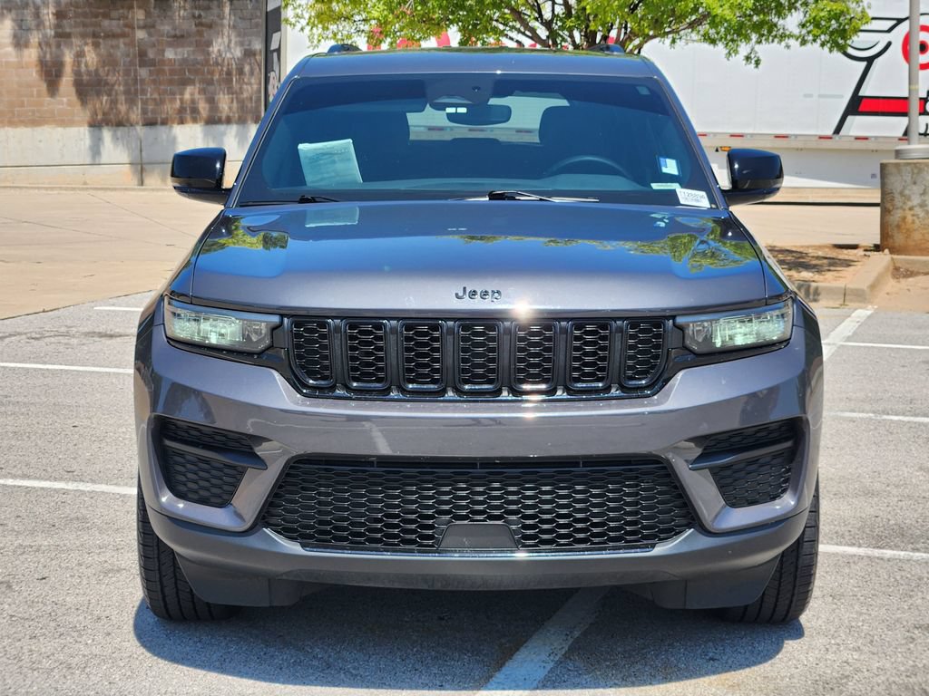 Used 2023 Jeep Grand Cherokee Altitude AWD/4WD video 2
