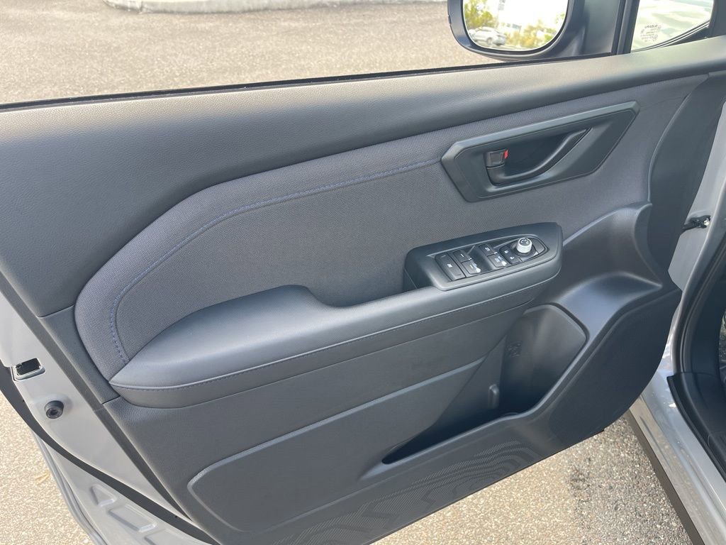 Used 2025 Subaru Forester Premium w/ Protection Package (1PH) image 24