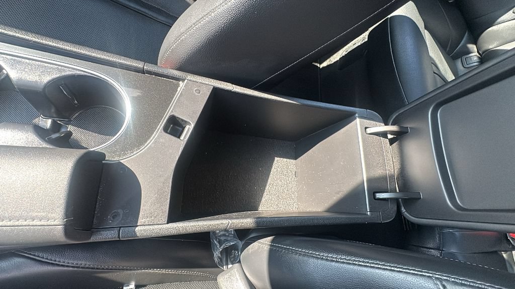 Used 2025 Hyundai Sonata Limited FWD image 24