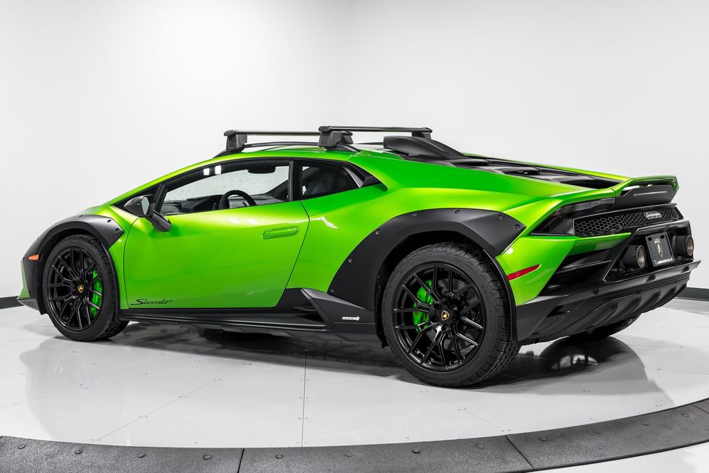 Used 2024 Lamborghini Huracan Sterrato image 5