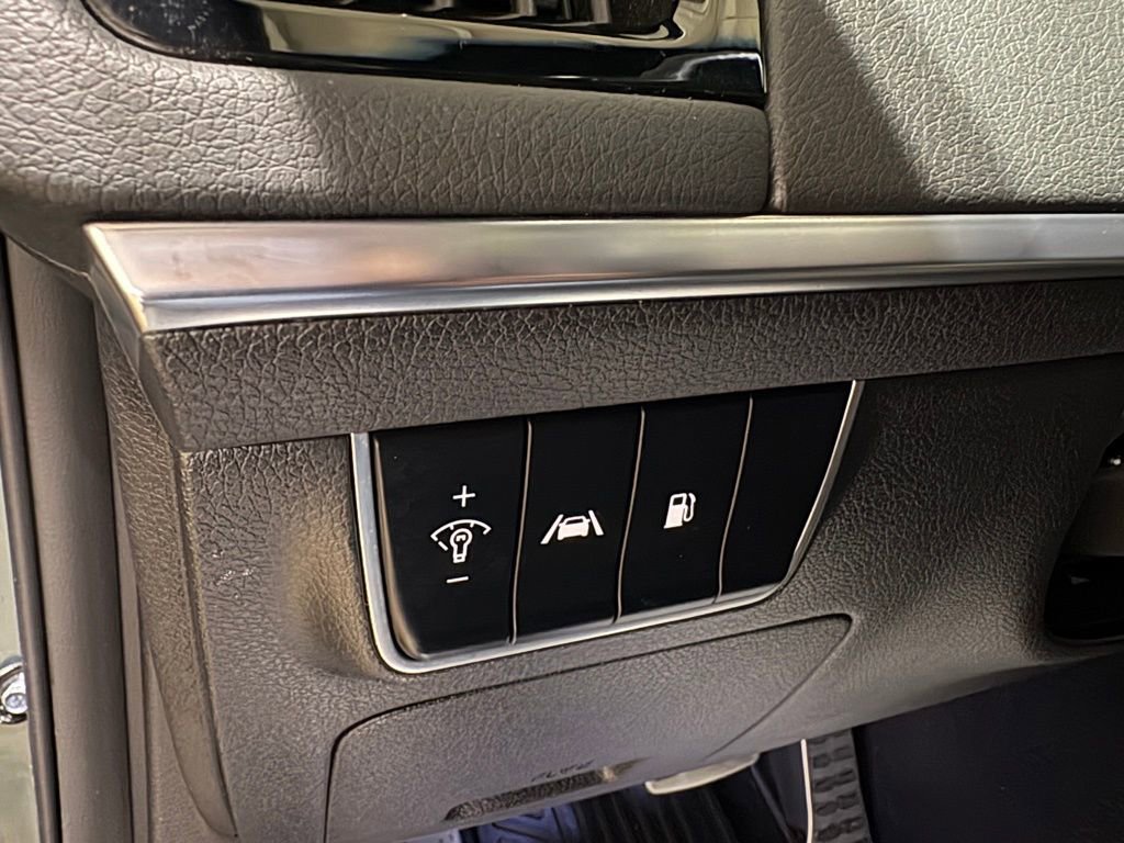 Used 2023 Kia Stinger GT-Line w/ Sun & Sound Package image 19