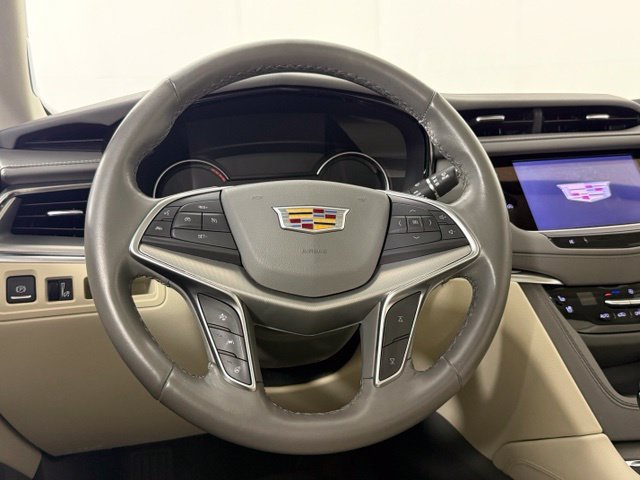 Certified 2024 Cadillac XT5 Premium Luxury FWD image 23
