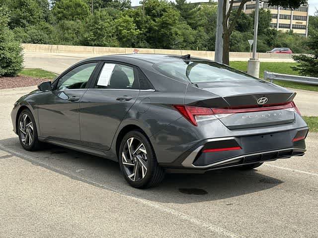 Used 2024 Hyundai Elantra SEL w/ Convenience Package FWD image 32