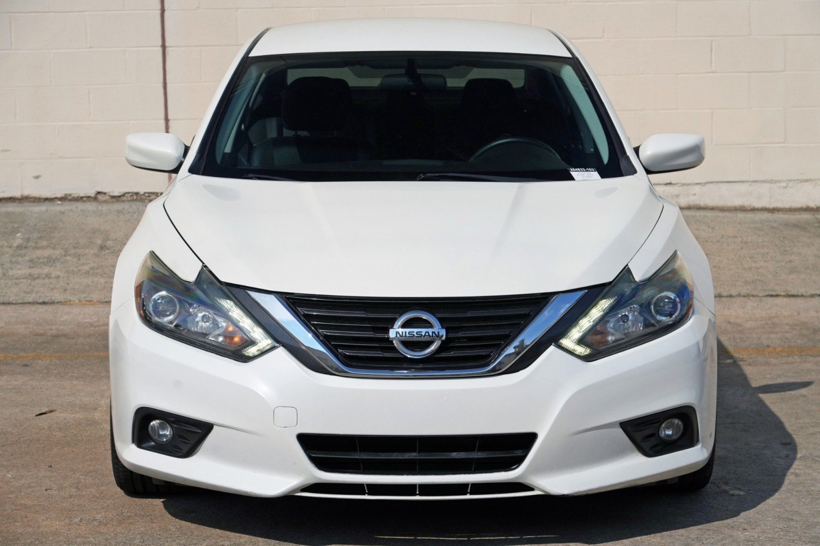 Used 2016 Nissan Altima 2.5 SR w/ LED Appearance Package FWD image 38
