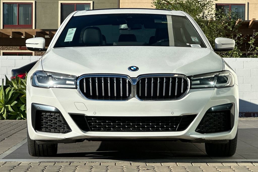 Used 2023 BMW 530e w/ M Sport Package image 8