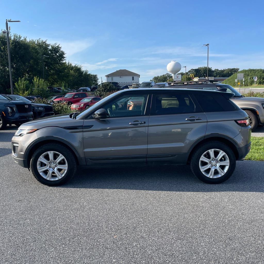 Used 2018 Land Rover Range Rover Evoque SE Premium AWD/4WD image 3