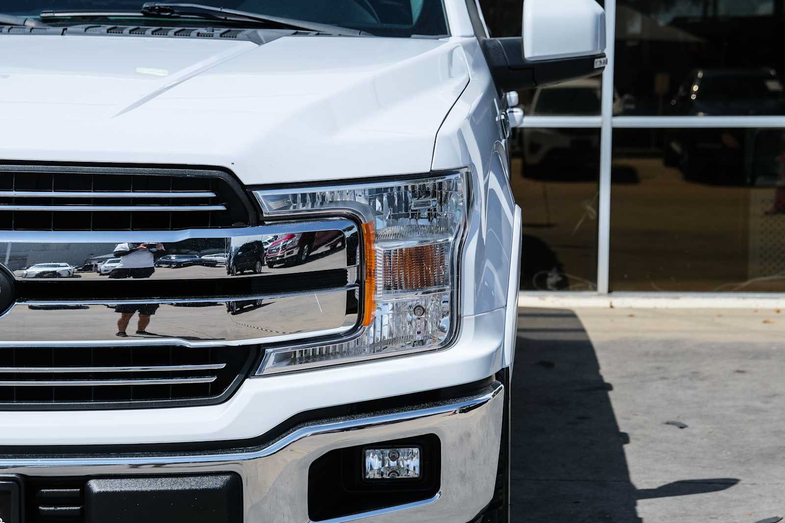 Used 2019 Ford F150 Lariat RWD image 5