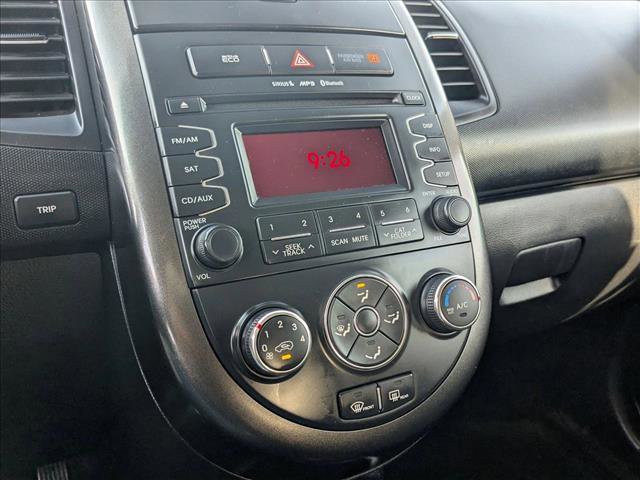 Used 2013 Kia Soul + image 12