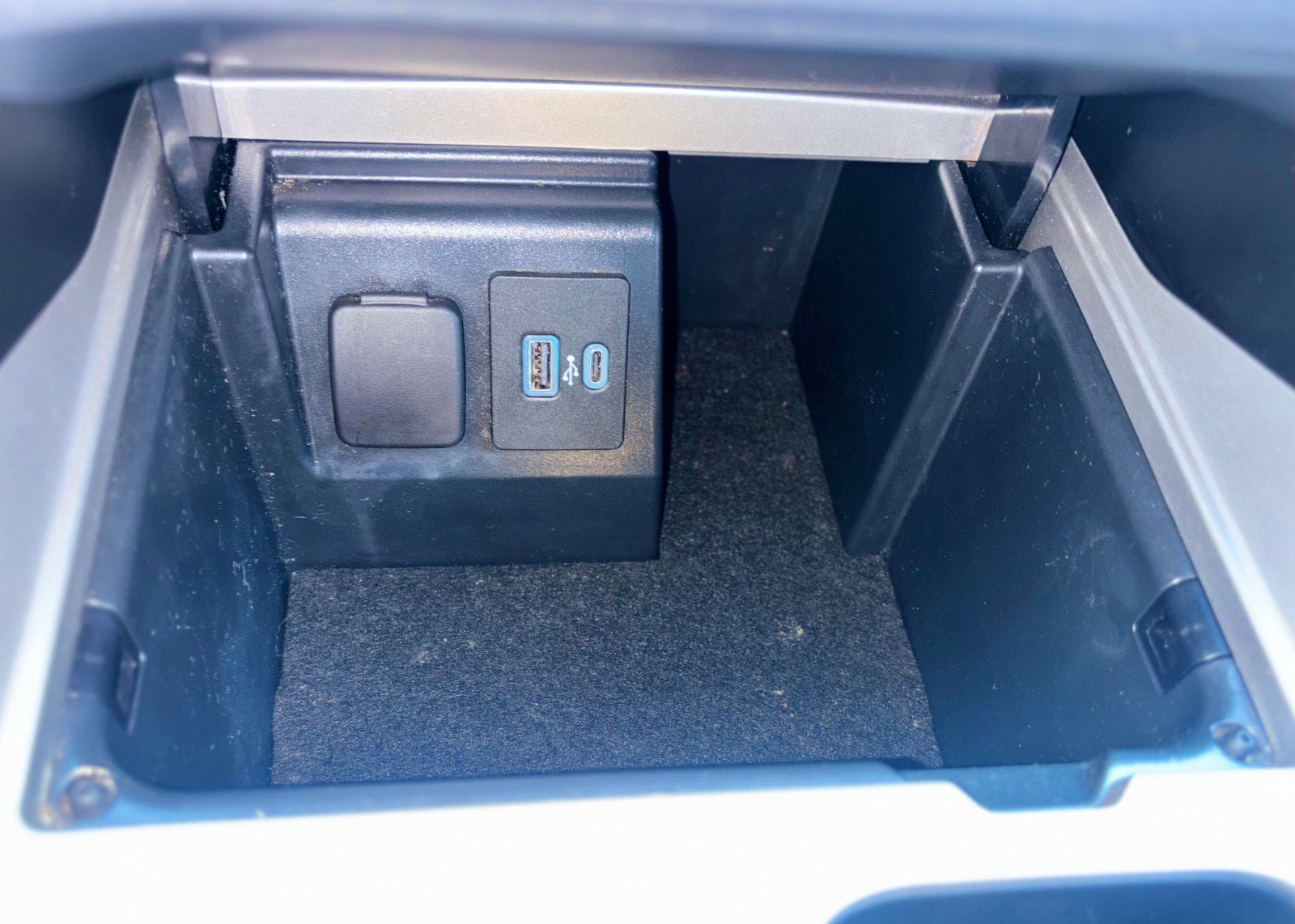 Certified 2021 Ford Explorer XLT w/ Equipment Group 202A image 60