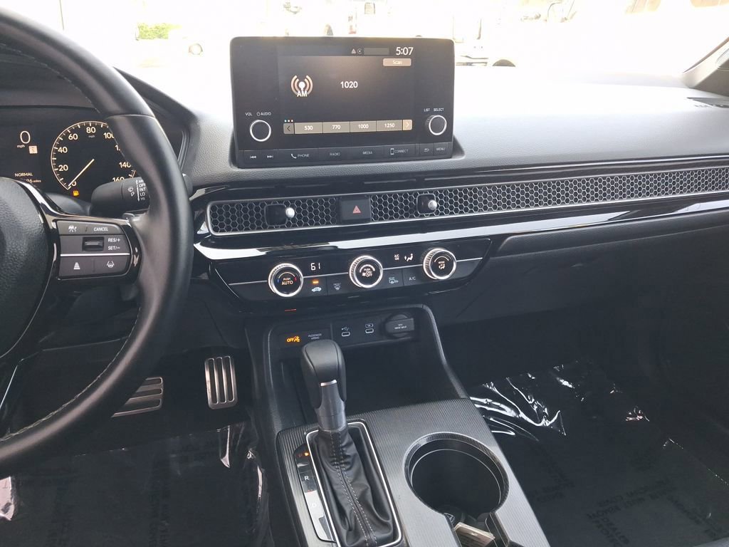 Used 2025 Honda Civic Sport image 17