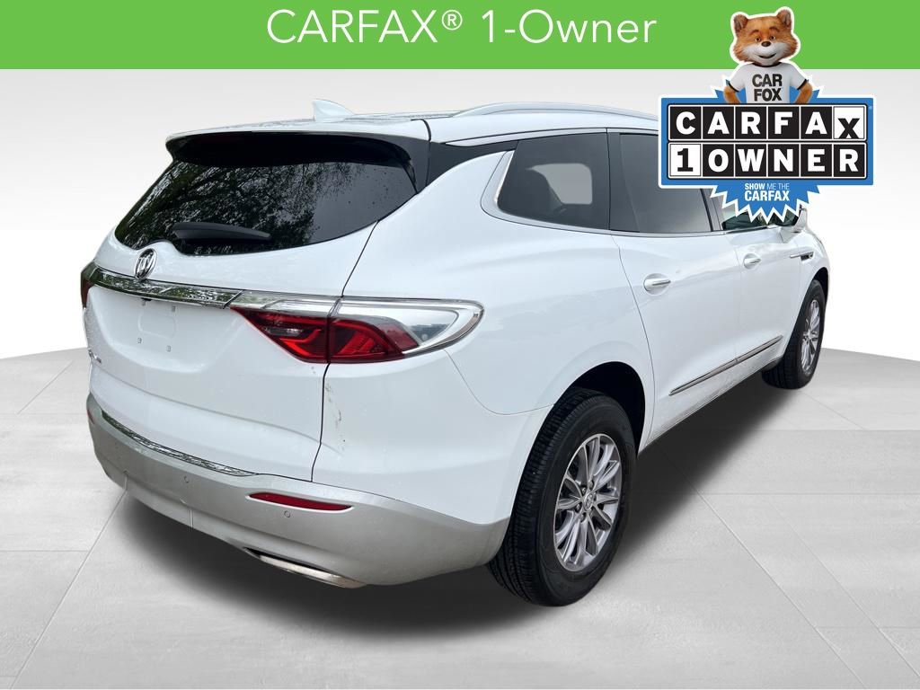 Used 2023 Buick Enclave Essence AWD/4WD image 3