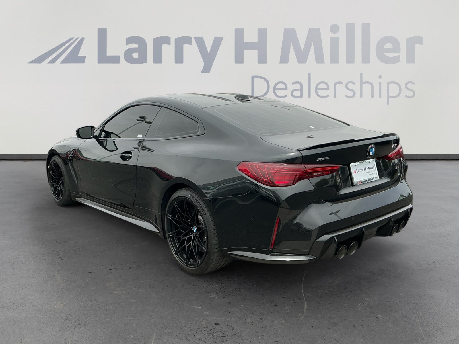Used 2025 BMW M4 xDrive Competition AWD/4WD image 3