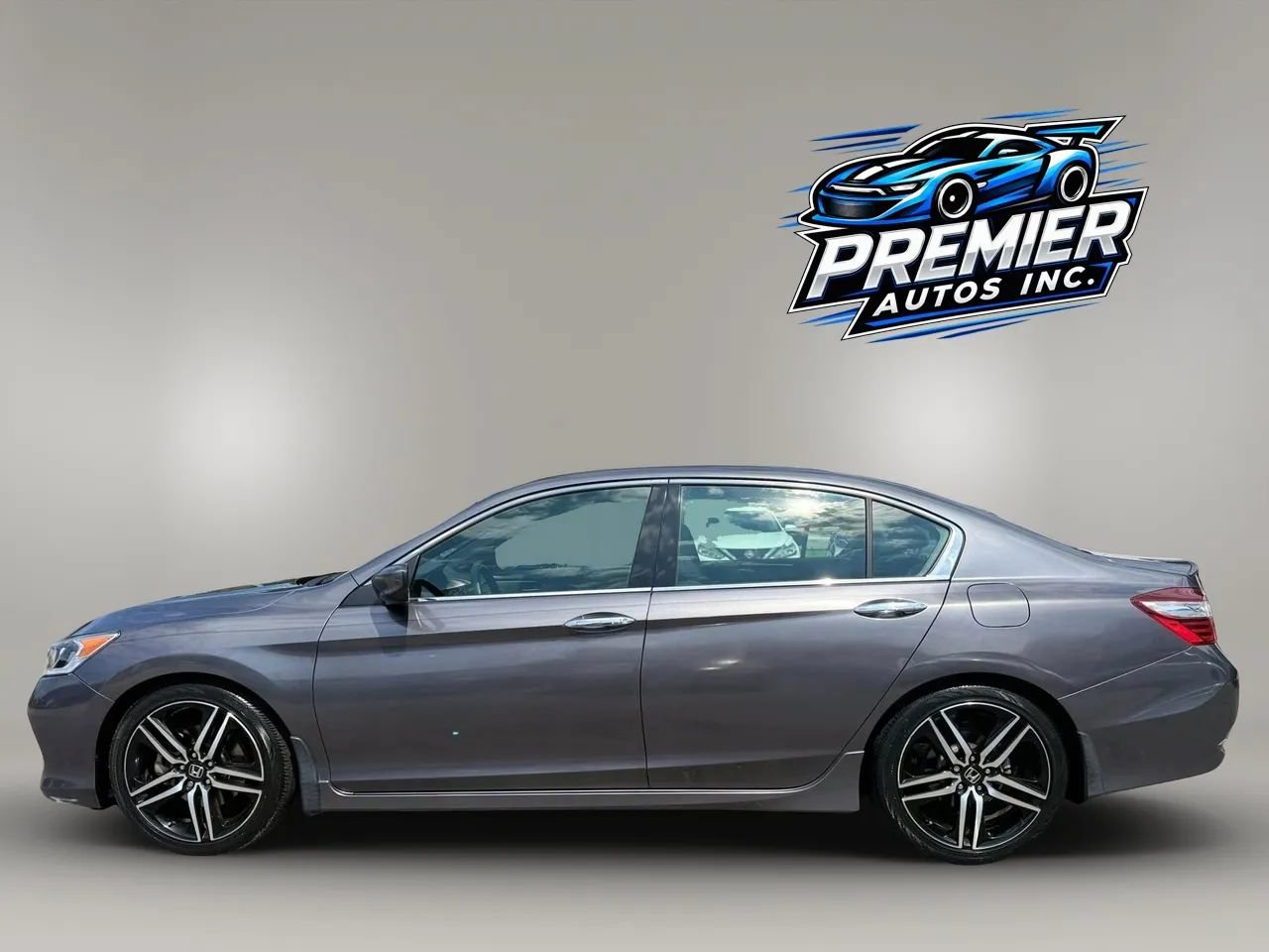 Used 2016 Honda Accord Sport image 2