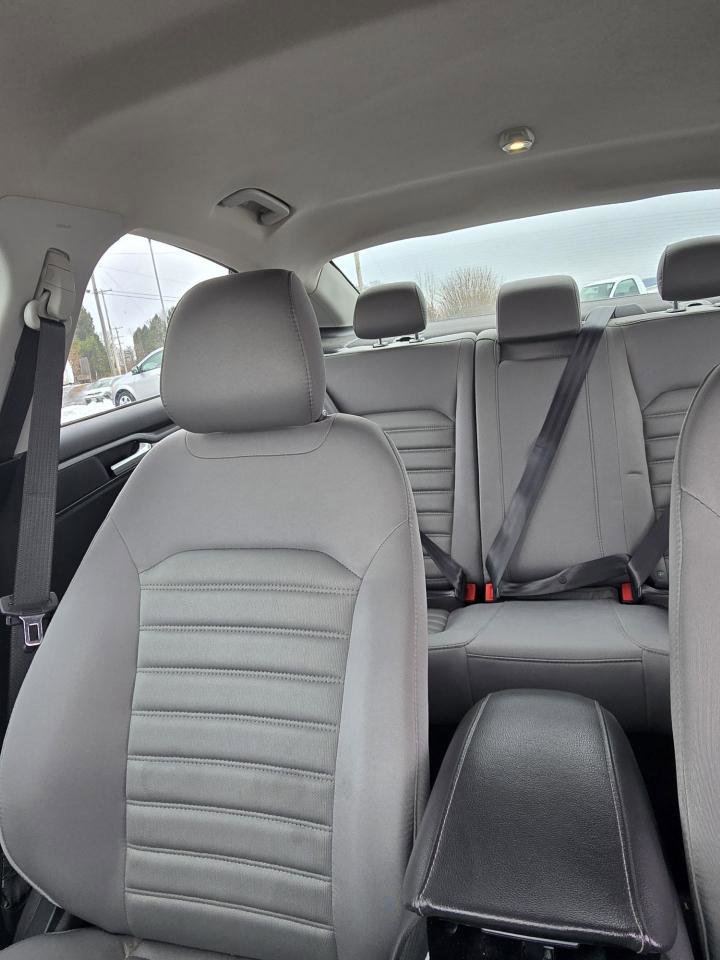 Used 2015 Ford Fusion S image 7