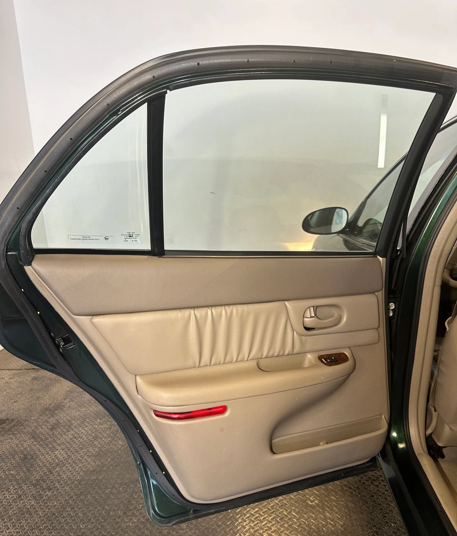 Used 2004 Buick Century Custom FWD image 27