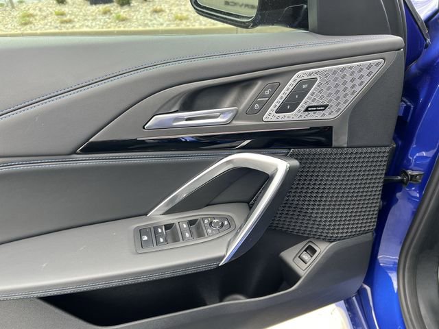 Used 2025 BMW X1 M35i AWD/4WD image 11