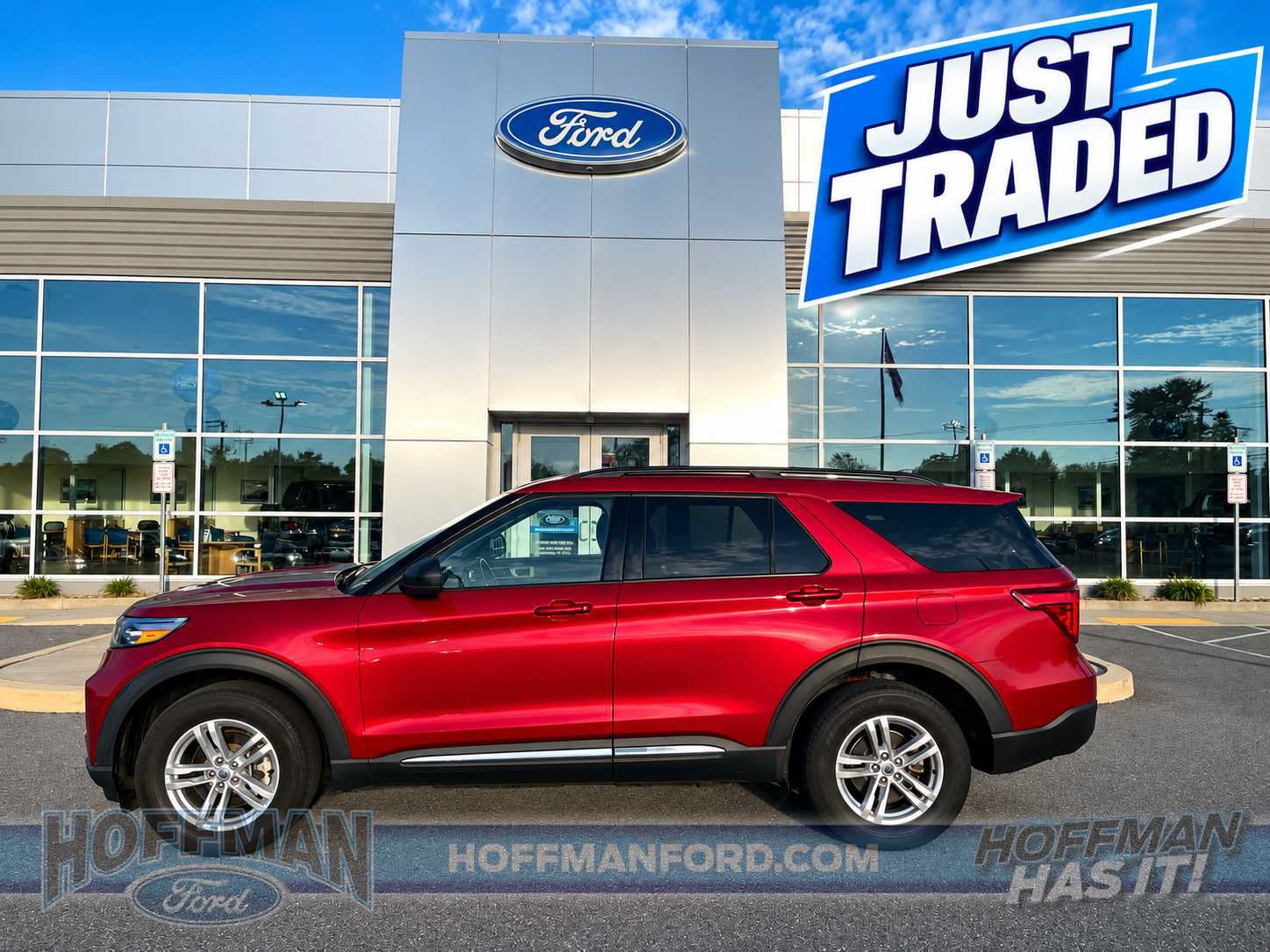 Used 2023 Ford Explorer XLT w/ Equipment Group 202A AWD/4WD image 1
