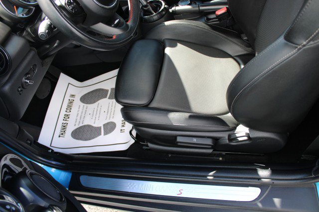 Used 2016 MINI Cooper S image 16