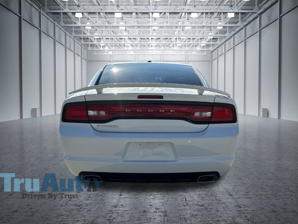 Used 2014 Dodge Charger SE w/ Sport Appearance Group RWD image 7