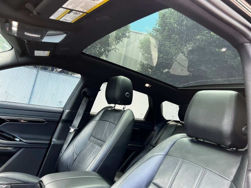 Used 2023 Land Rover Range Rover Evoque R-Dynamic SE AWD/4WD image 19