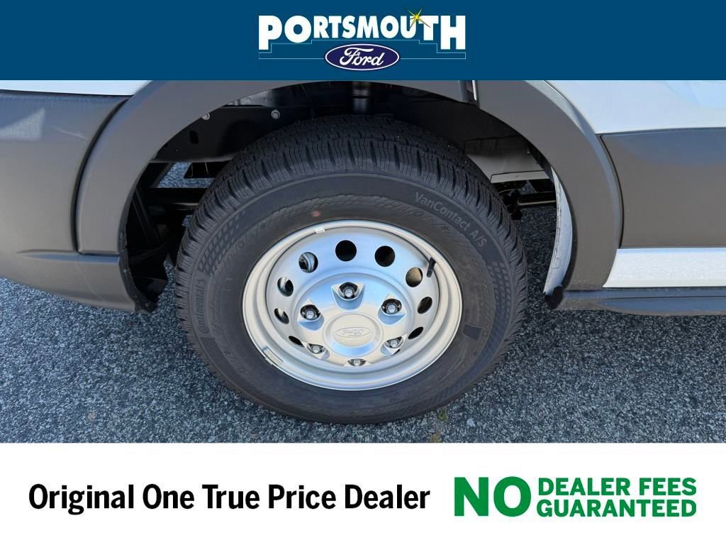 New 2025 Ford Transit 150 Low Roof RWD image 23