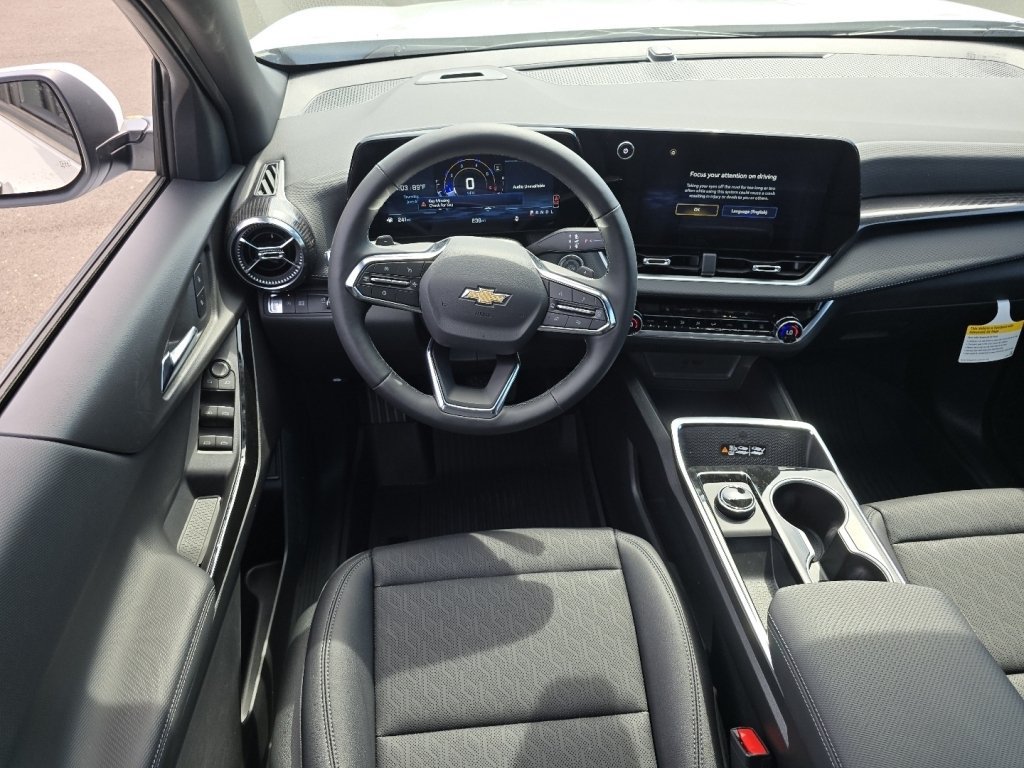 New 2026 Chevrolet Equinox LT w/ Convenience Package II FWD image 12