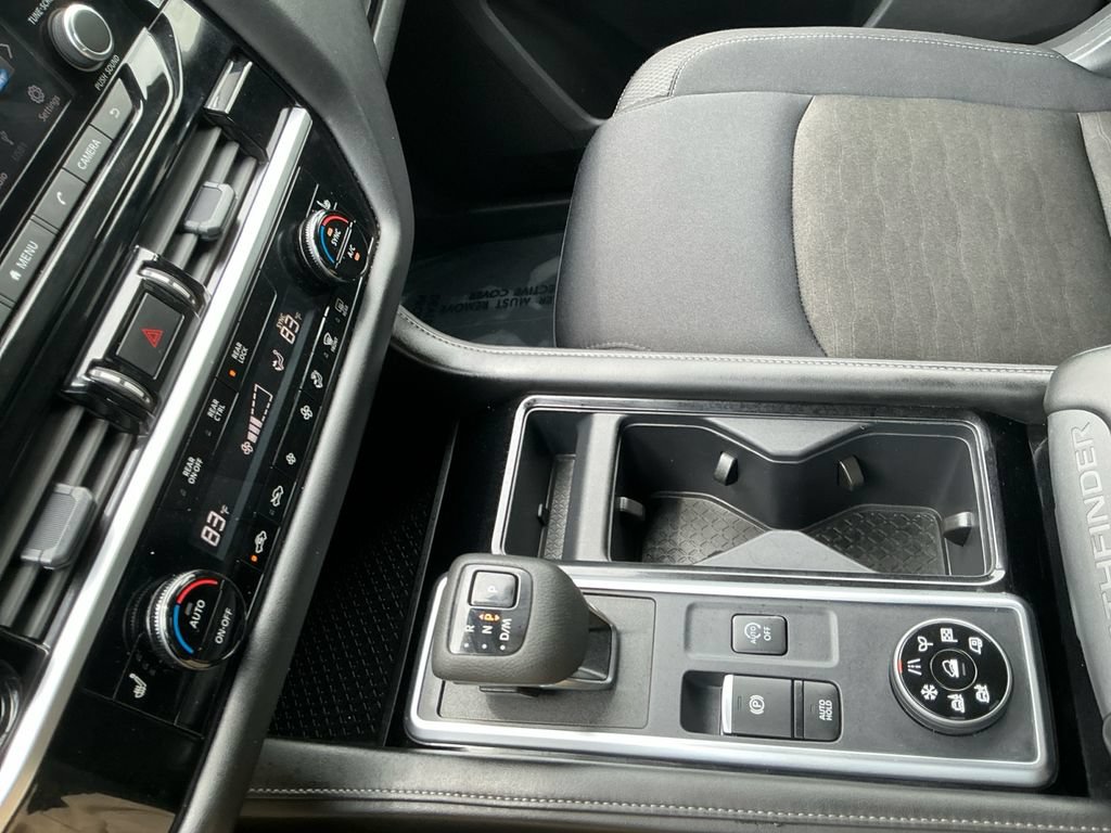 Used 2025 Nissan Pathfinder SV AWD/4WD image 28