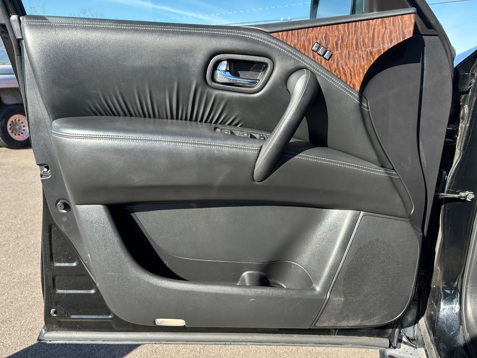 Used 2018 Nissan Armada Platinum w/ Captain Seat Package image 13